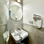 Bed & Breakfast Seaside - Butikowe Przy Plazy 3*