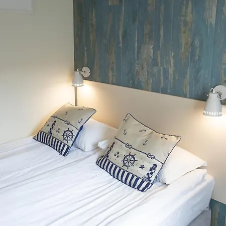 Bed & Breakfast Seaside - Butikowe Przy Plazy 3*